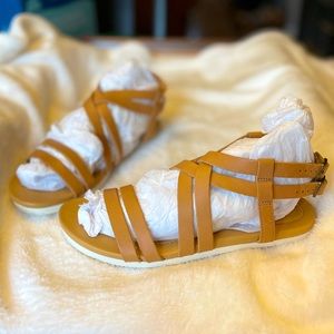 Teva Avalina Crossover Leather Sandal size 6.5